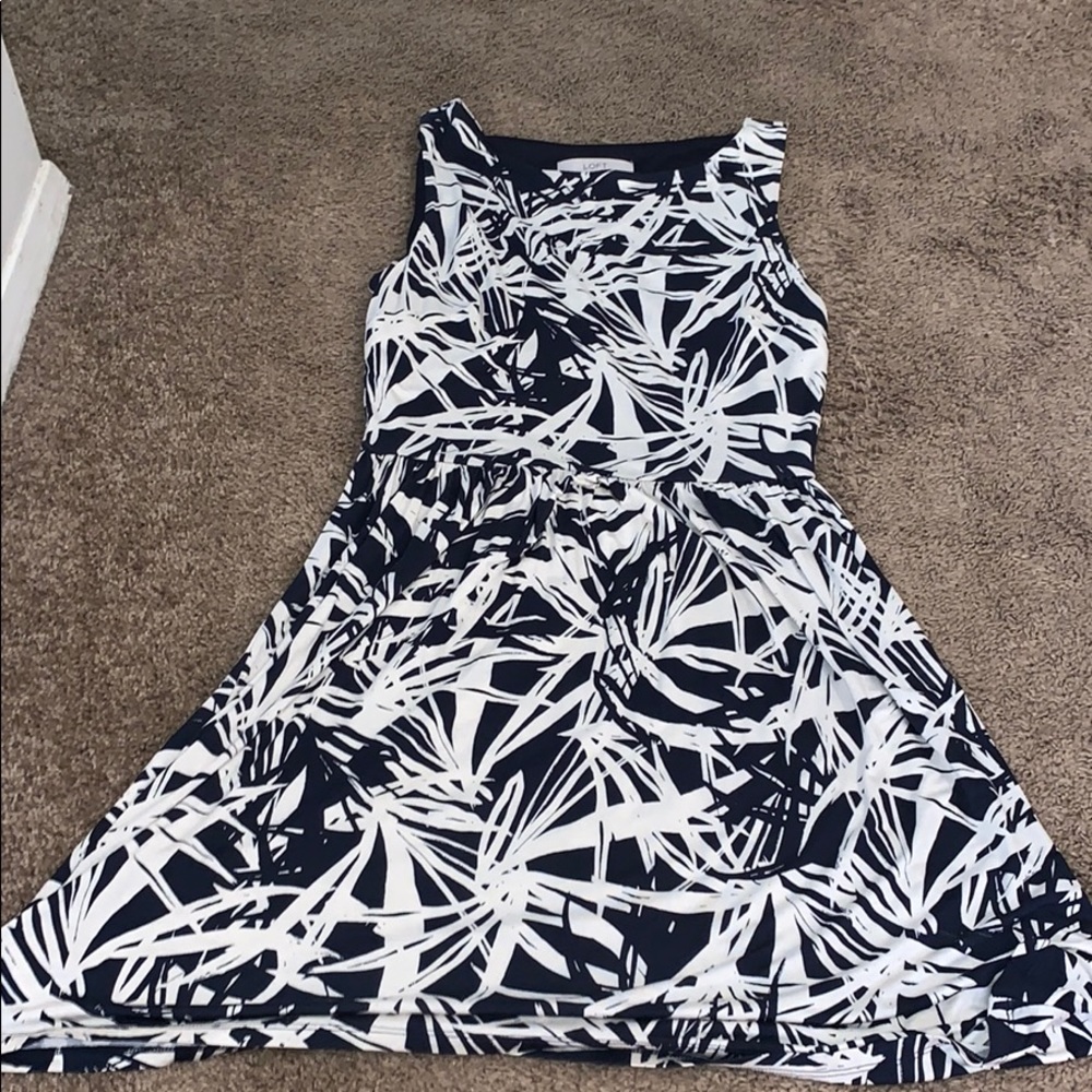 Size M Loft short sundress